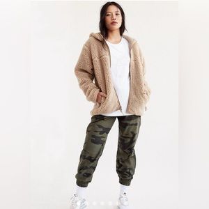 Aritzia Women's Tan and Brown Jacket